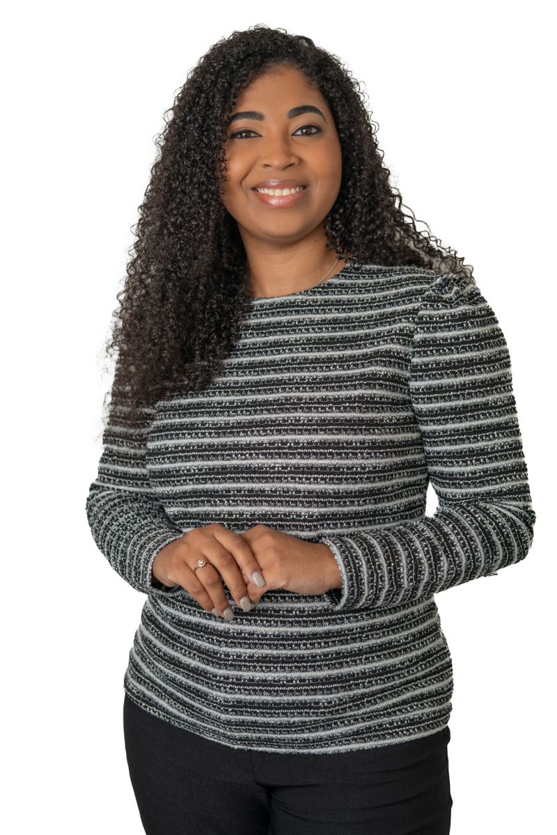 Petra Cardoso, Associada